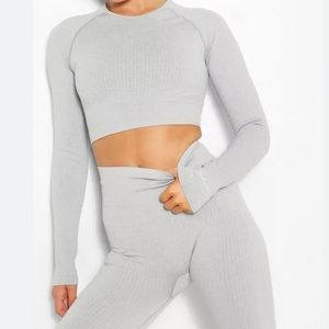 Ribbed long sleeve crop top size Medium